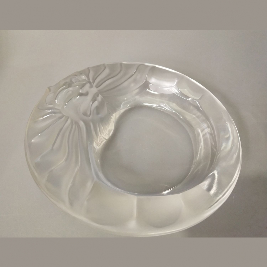 法国拉里克品牌水晶玻璃“狮子”烟缸 1件