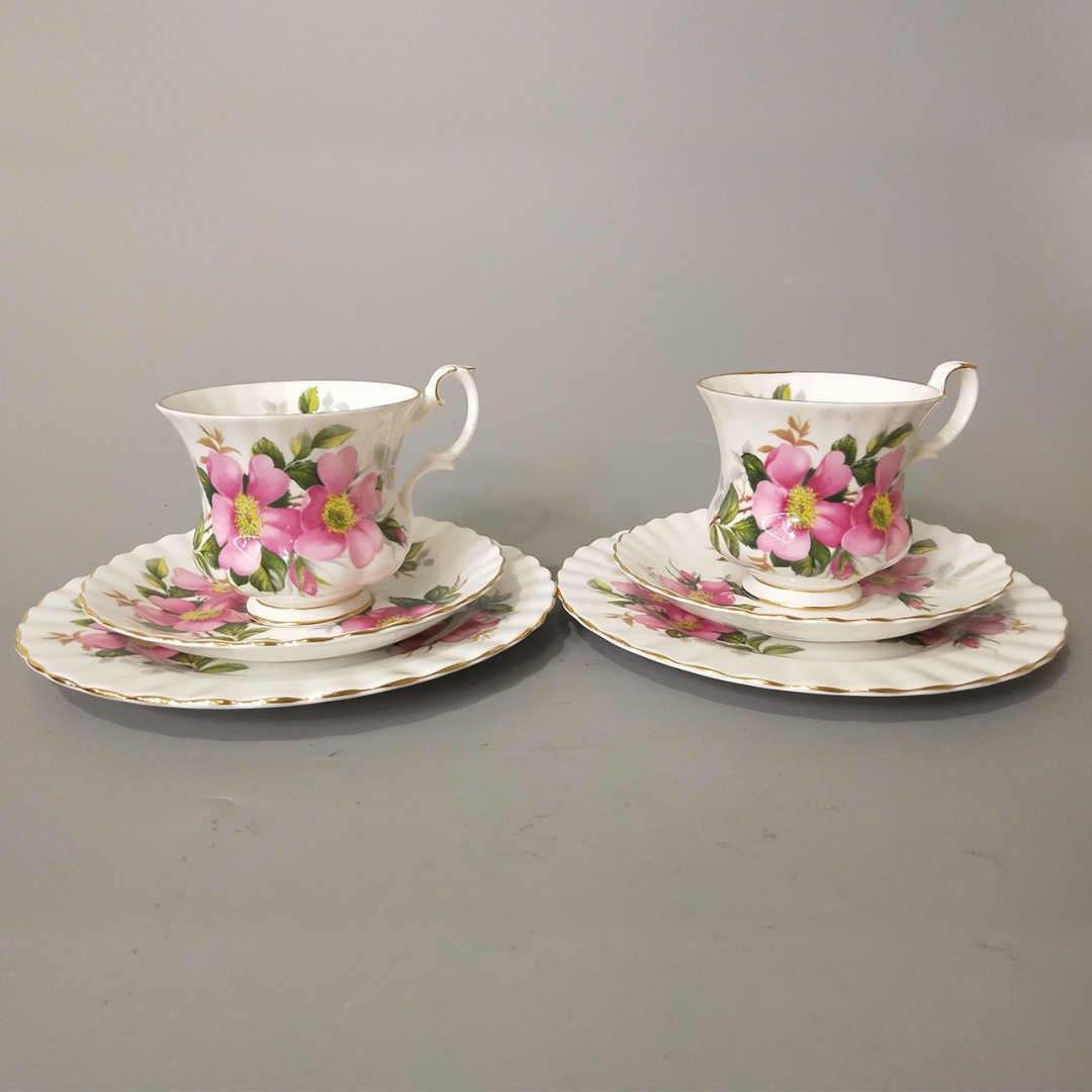英国皇家爱尔伯特品牌骨瓷“草原玫瑰”系列镀金边咖啡杯、碟 6件/2套