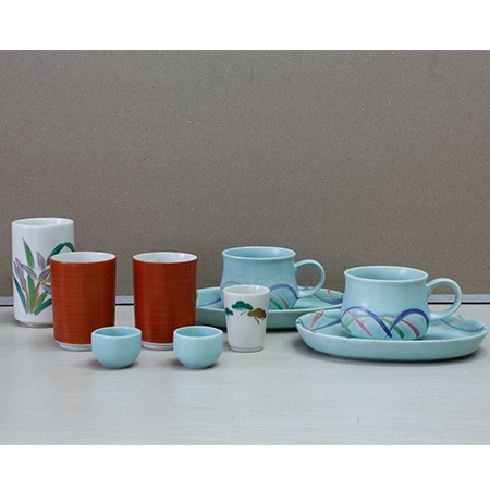 日式瓷器茶杯、咖啡杯、清酒杯等组合	
