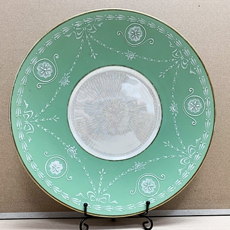英国绿釉堆白贝母珠光色古董赏盘
