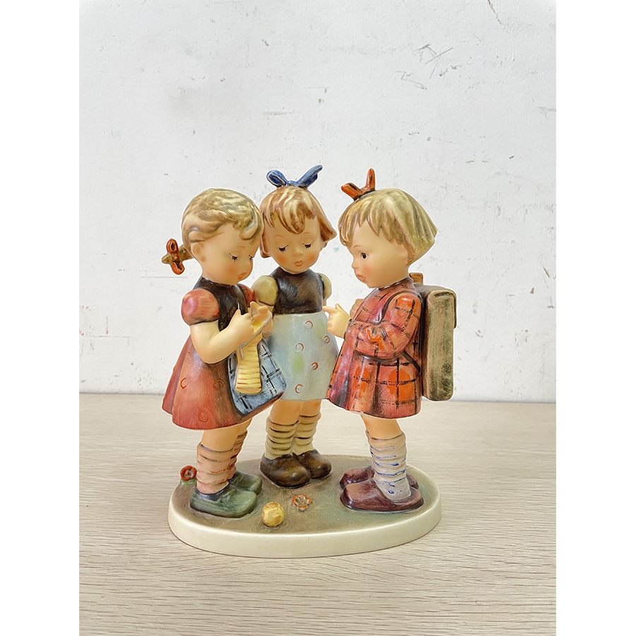 德国西姆娃娃"小小少年班"瓷塑摆件
