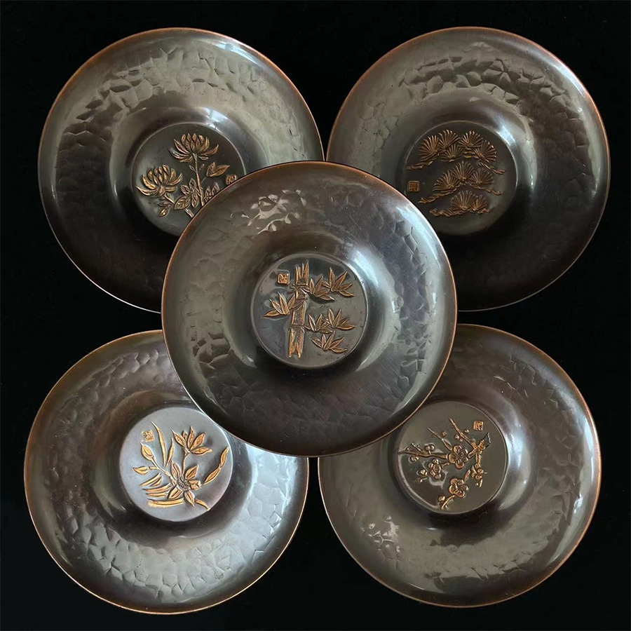 20世纪日本龙字款梅兰竹菊松铜托盘