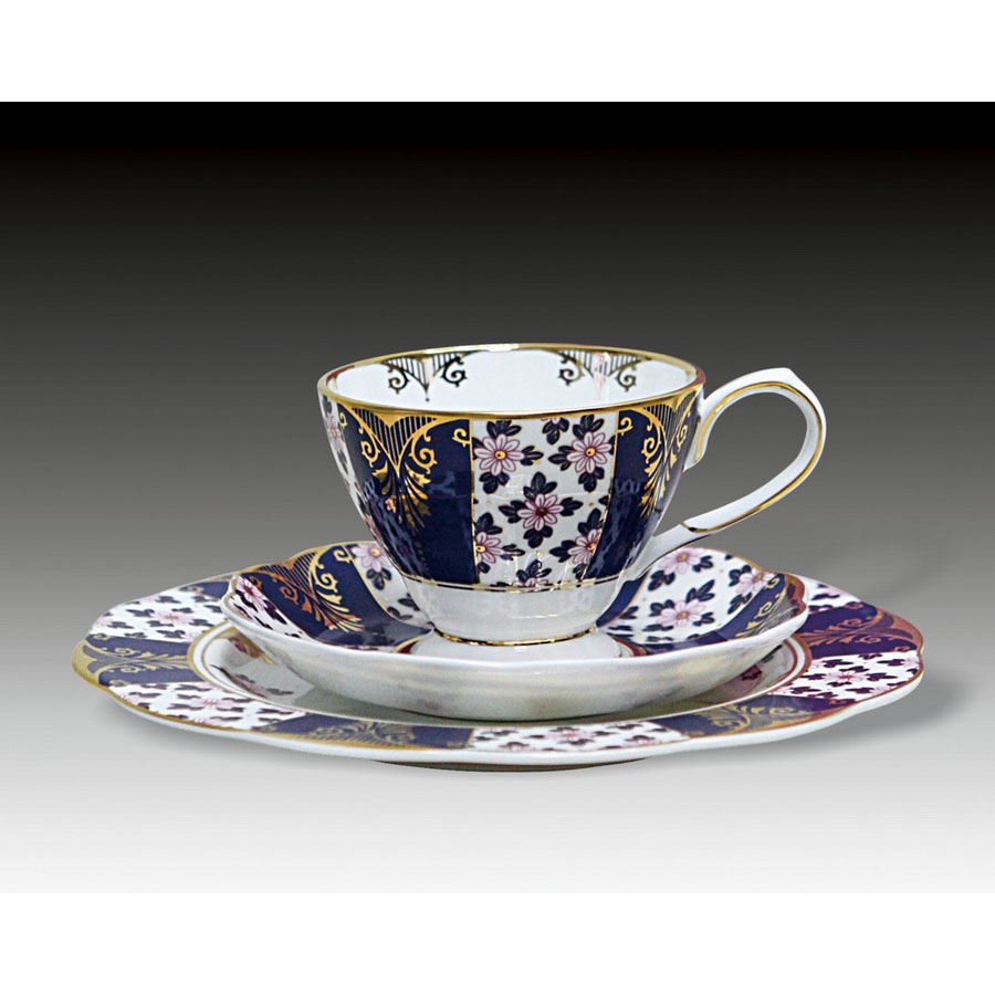 英国Royal Albert 100周年系列"摄政蓝"下午茶杯、碟、点心碟套组(全新,原装盒)