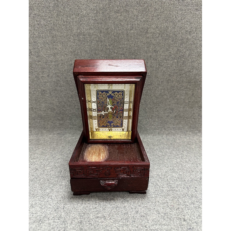 木盒时钟(13.5×10.5×9,时钟已坏)